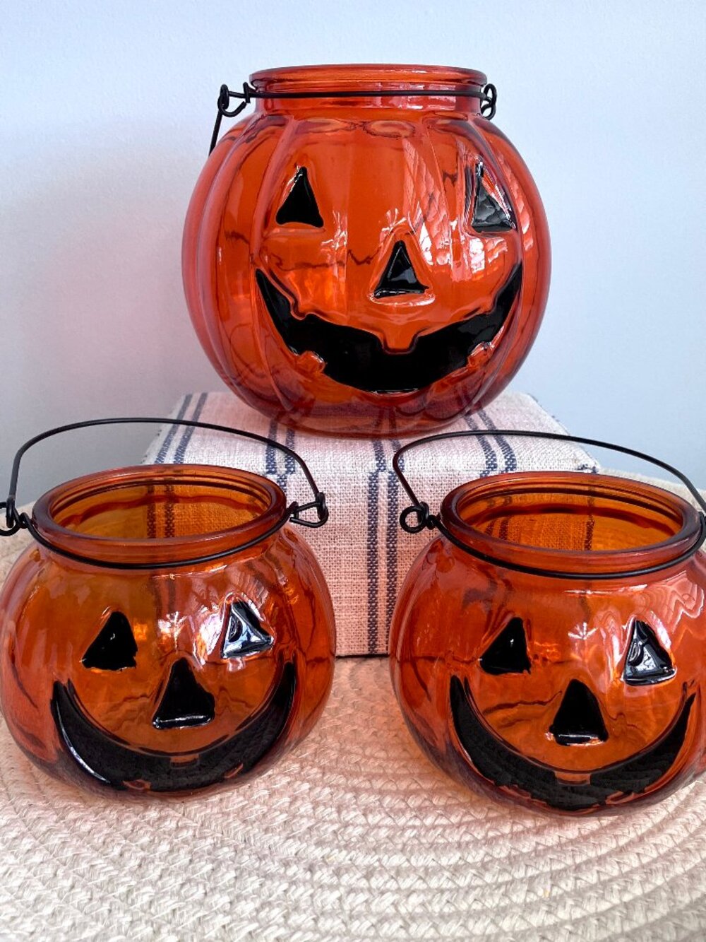 Halloween Glass Pumpkin Orange Tea Light Votive Candle Holders Bowls Set Decor